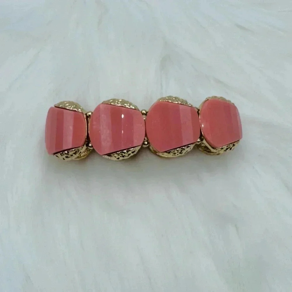 Chunky Pink Mauve Statement Bracelet - Picture 6 of 6